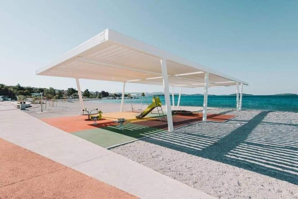 Apartman Dawidh シベニク エクステリア 写真